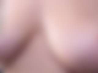 Live cam show with VictoryMilf - Middle Aged on Camsoda