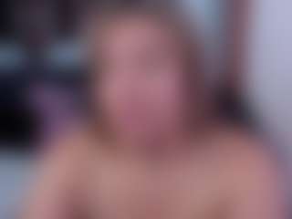 Live cam show with VictoryMilf - Camel Toe on Camsoda