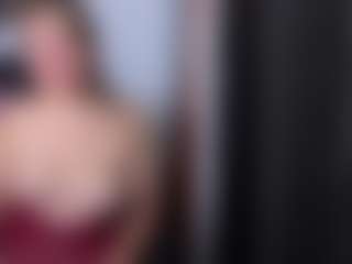 Live cam show with VictoryMilf - Mature Young Adult on xplaylive.com