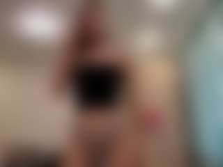 ZeniaArguello's Live Sex Cam Show