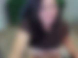 Anthonella-Stone-T MILF webcam performer live streaming