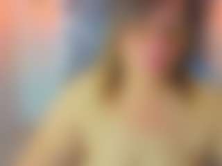 Live cam show with MaylinRosse - Deepthroat on Camsoda