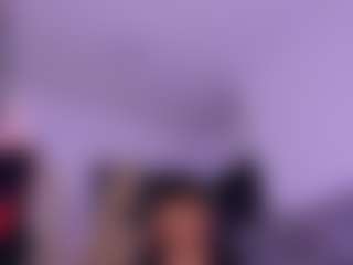Live cam show with MelodyPrice - Moaning on Camsoda