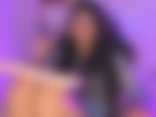 Yommi-winx's Live Sex Cam Show