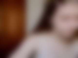 Live cam show with ElbaWidmaier - Bikini on friskycurves.com