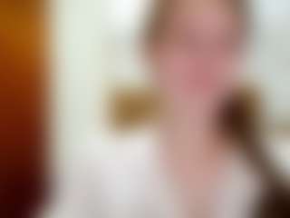 Live cam show with ElbaWidmaier - Hairy Pussy Brown Hair on crypto-cams