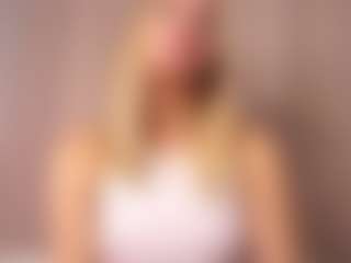 JoannieLarke's Live Sex Cam Show