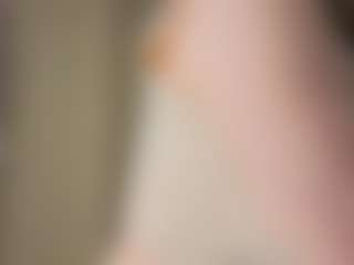 Live cam show with Luci-XO - Straight on Camsoda