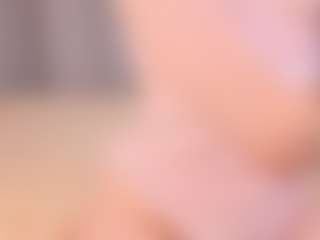 Live cam show with Luci-XO - Raven Hair on Pornisteam.com