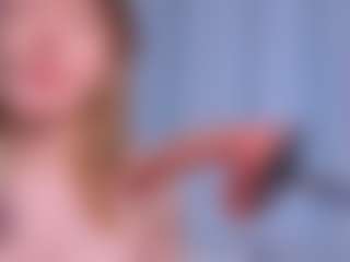 Live cam show with Luci-XO - Nipple Piercings on Milfs Live