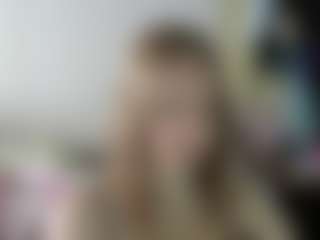 Live cam show with Luna - Lesbian on xxxlivecams.org
