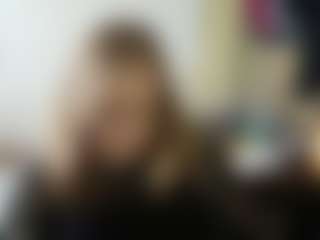 Live cam show with Luna - Upskirt on Chatstar