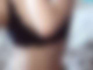 Live cam show with Luna - Upskirt on Fling VIP Chat