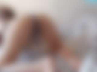 Live cam show with Luna - Lesbian on sexylive.show