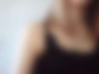 Live cam show with Luna - Facial on Milfs Live