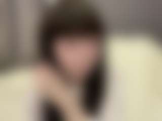 Live cam show with MoiraBalderree - Shaved Pussy on Mixed Magazine Live