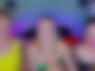 Live cam show with SuccesCheriesss - Femdom on Uber Horny