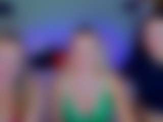 Live cam show with SuccesCheriesss - Strip on Camsoda