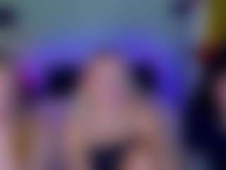 SuccesCheriesss's Live Sex Cam Show