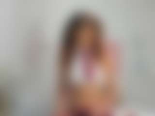 sofia-marttinez9's Live Sex Cam Show
