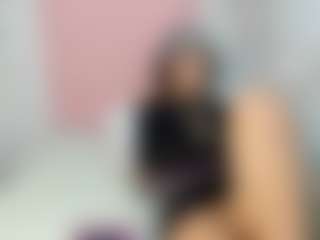 Live cam show with sofia-marttinez9 - Facial on Camsoda