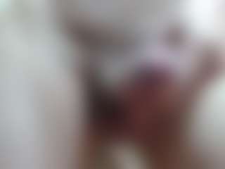 01elnene01's Live Sex Cam Show