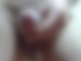 Live cam show with 01elnene01 - Orgasm on CamwithHer
