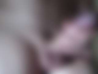 Live-Cam-Show mit 01elnene01 - No Drinking auf Camsoda