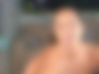 Live cam show with AmeliaEmmy - Amateur Curvy on CamwithHer
