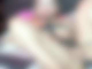 Live cam show with Carolinacoleman26 - Thin on Camsoda