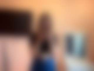 Live cam show with ClarisGropp - Public on Camsoda