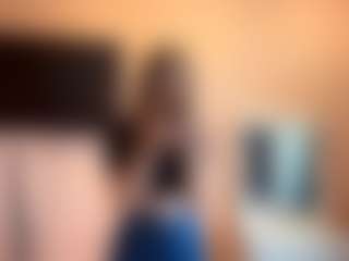 Live cam show with ClarisGropp - College on AdultVida.com