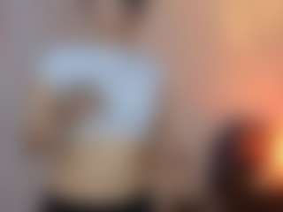 Live cam show with RiaVenskoske - Gamer on luckytryst.com