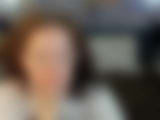 Live cam show with Wullwet-rav - Oil on AdultVida.com