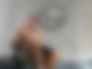 carlitosloving's Live Sex Cam Show