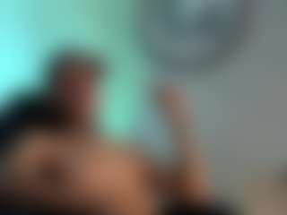 carlitosloving's Live Sex Cam Show