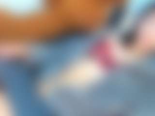 Live cam show with Lilit Moon - Nipple Piercings on Gym Cam Girls