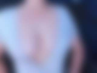 Live cam show with LucyGlow - Butt Plug on livesuperchat.net