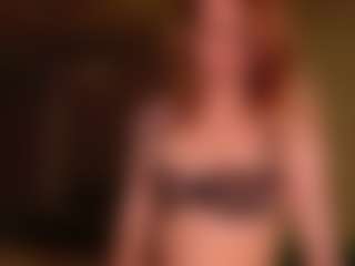 MiaKomoi's Live Sex Cam Show