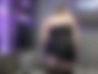 Live cam show with Nora-Noxx - Middle Aged on madthumbs