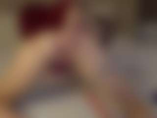 Live cam show with SiennaShapiro - Smoking on Latina Girls