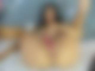 Live cam show with CarolinaSantana - Big Tits Small Tits on Soda Cam