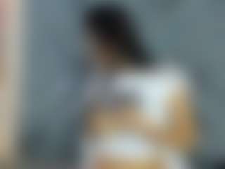 Live cam show with CarolinaSantana - Petite on Big Tits