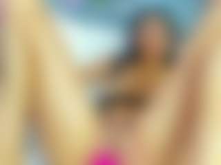 Live cam show with CarolinaSantana - Bikini on CamwithHer