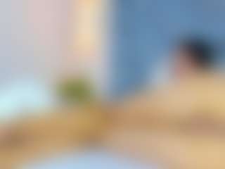 Live cam show with CarolinaSantana - Brown Hair on friskycurves.com