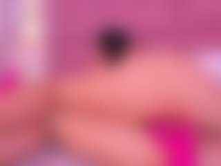 Live cam show with CarolinaSantana - Brown Hair on Camsoda