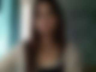 Live cam show with Regina - Average on TastyBlacksLive