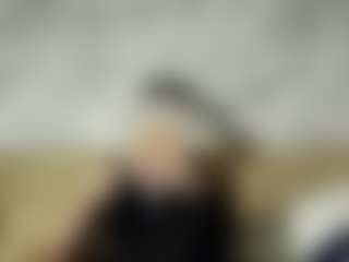 Live cam show with Regina - Brown Hair on Camsoda