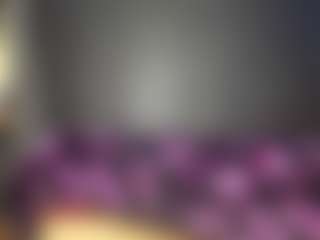 IoneBeyene's Live Sex Cam Show