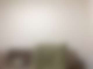 Live cam show with Roxy - Skinny on Hubzter Live
